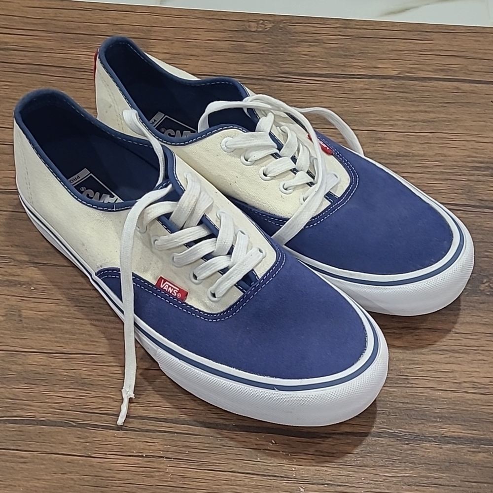 Vans Men's Blue and White Sneakers